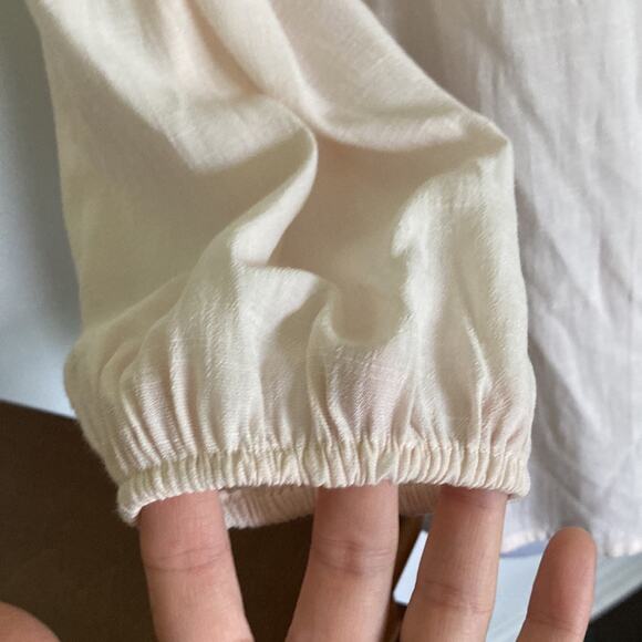 Lauren Conrad Blush Buttondown Top, Size XS - Picture 5 of 10